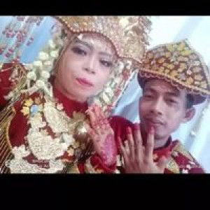 Deska Susanti profile icon