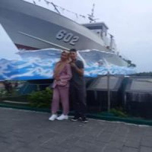 Heny Fatmawati profile icon