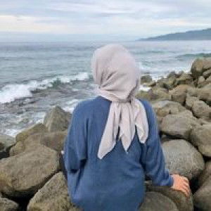 Zizi Nrny profile icon