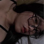 Jhenia Flores profile icon