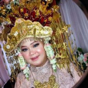 Meri Susanti profile icon