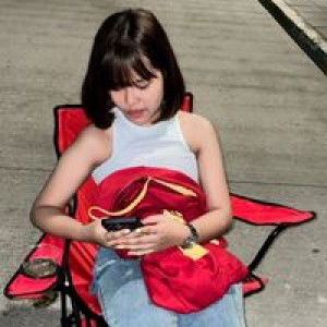 บี' บี. profile icon