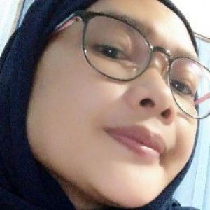 C imas Siti Romdona profile icon