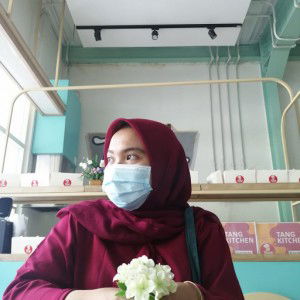 tri aini R wulandari profile icon