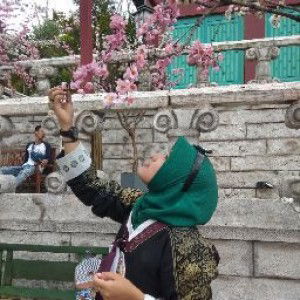 Arum Pujiasih profile icon