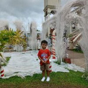 Nicole Bichachi-Guy profile icon