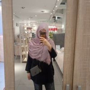 rizkaacha profile icon