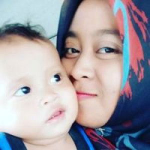 Yulia Lestari Sholeha profile icon