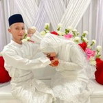 Husna Sapuan profile icon