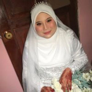 Isma Atika profile icon