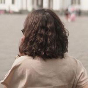 Desy Maharani profile icon