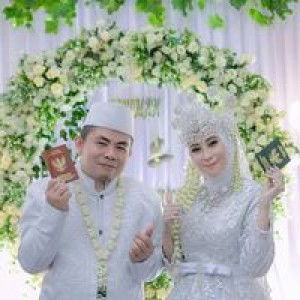 Husnul Khotimah Arminareka profile icon