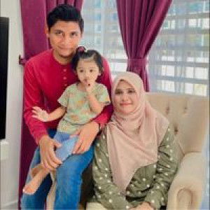 Izzah Hanusi profile icon