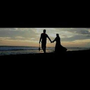 Nindhy Prastiwi profile icon