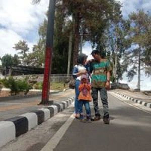 Titin Aiikara profile icon