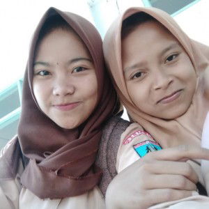 Cici Ratna profile icon