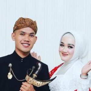 Niken Lury Rahayu profile icon