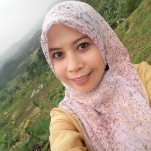 Vhyviruz Queenbee profile icon