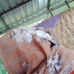 Hesti Apriani profile icon