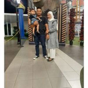 Ria Novitasari profile icon