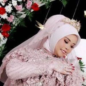 Dewi Parwati profile icon