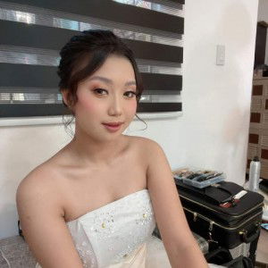 Deborah Lyn Daluperi profile icon