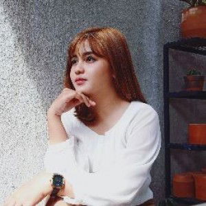 Dewi Rosarina profile icon