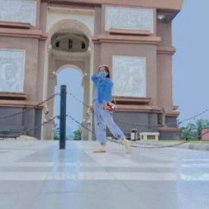 Endah Shella profile icon