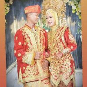 Erlia Nita profile icon