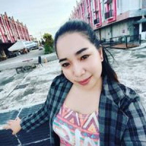 Ewhy Dhewi Astuti profile icon