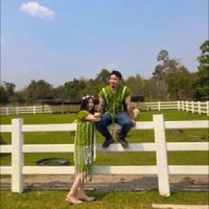 June Por profile icon