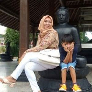 Ovi Vezghia ApriLiani profile icon