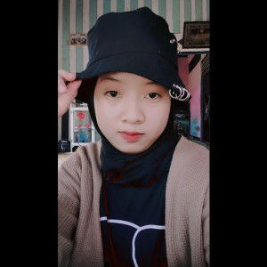 Puput Tiyah profile icon