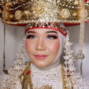 Nina Pratama profile icon