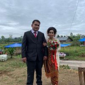 Ellis Saputri Siregar profile icon