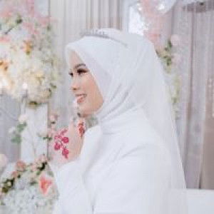 Nur Shazana profile icon