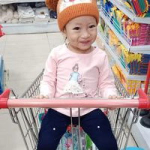 Windry Febrianti profile icon