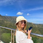 AK Arreya Khamtasila profile icon