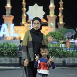 Atie Ardhie Waeienniaishite profile icon