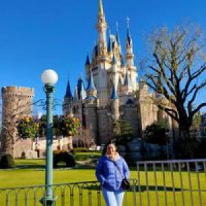 Chesca Oliveros profile icon