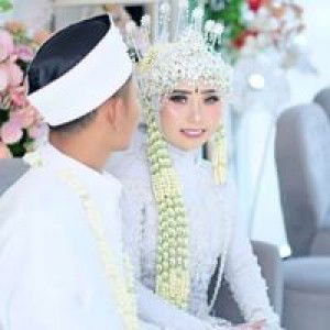 Novita Dea Ananda profile icon