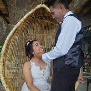 Sarah Jean Bebet Medel profile icon