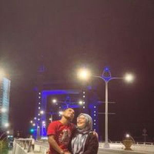 Izyan Nur profile icon