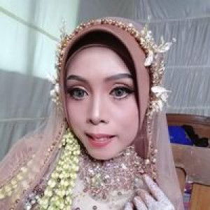 Khoirun Nisa profile icon