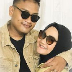 Siska Anggreini profile icon