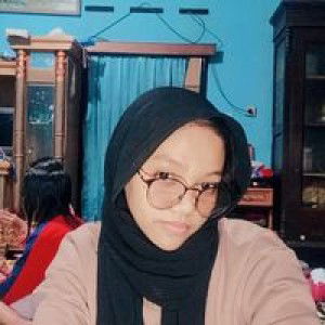 Fitri Mukromah profile icon