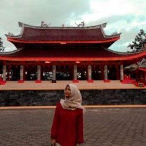 eny safitri profile icon