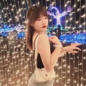 Natnicha Komolthawornchai profile icon