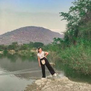 Fey Pornsiri profile icon