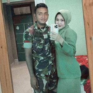 Rhozzana Putri profile icon